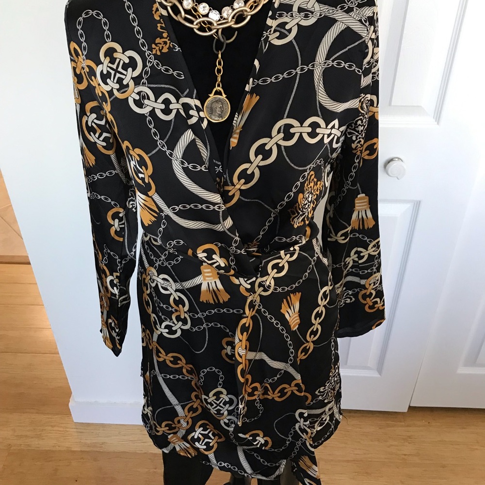 Black Chain-Print Wrap Midi Dress - Picture 12 of 13